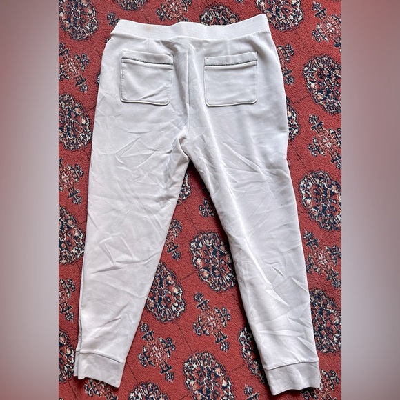 Chico’s Zenergy® Caviar Bead Scuba Joggers - Picture 6 of 16